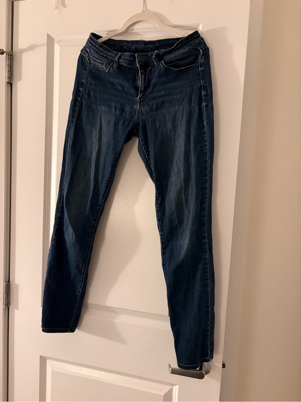 Calvin Klein Dark Wash Women’s Skinny Jeans